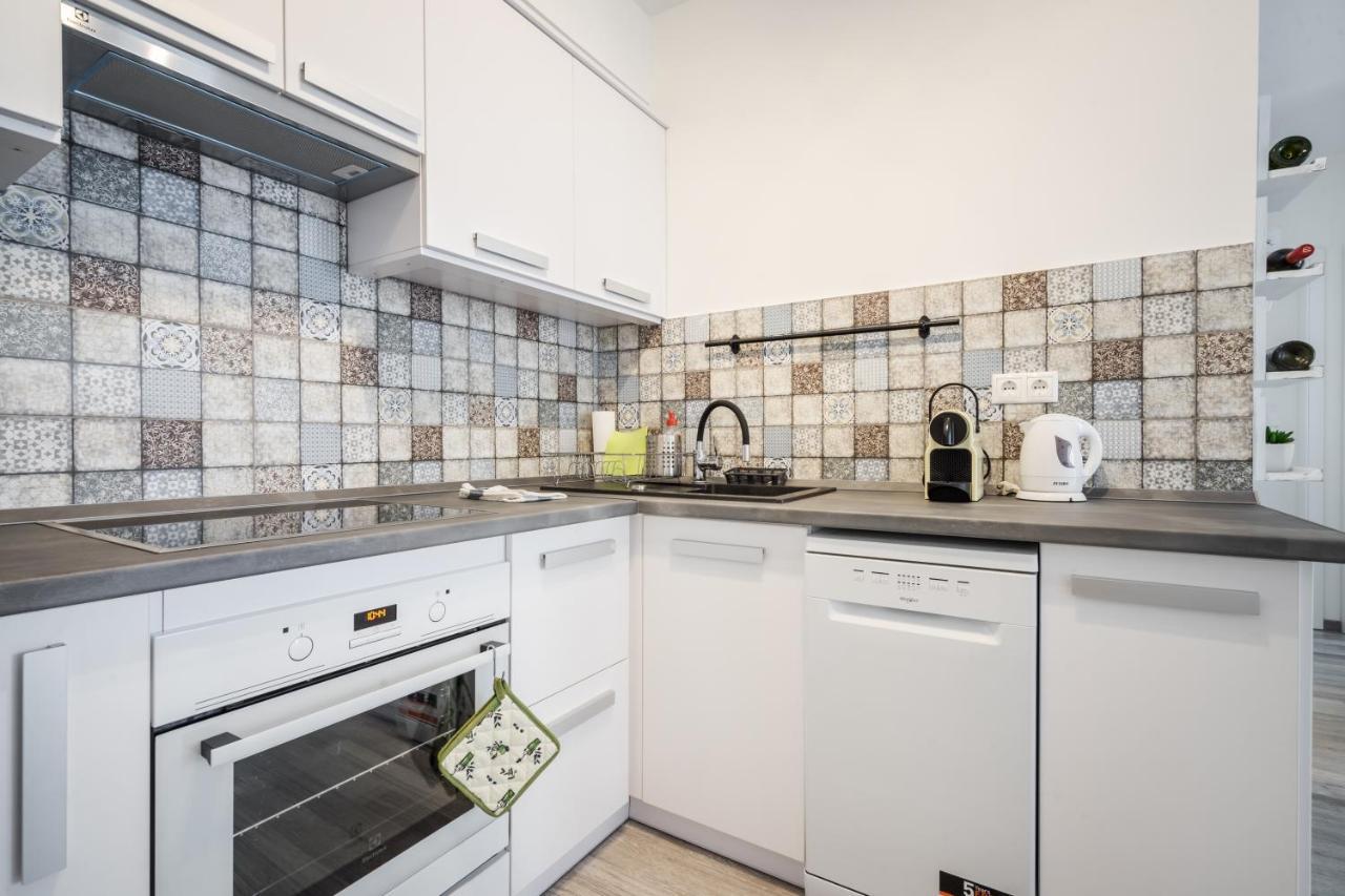 Cosy Home Close To The Center With Parking Garage Budapest Exteriör bild